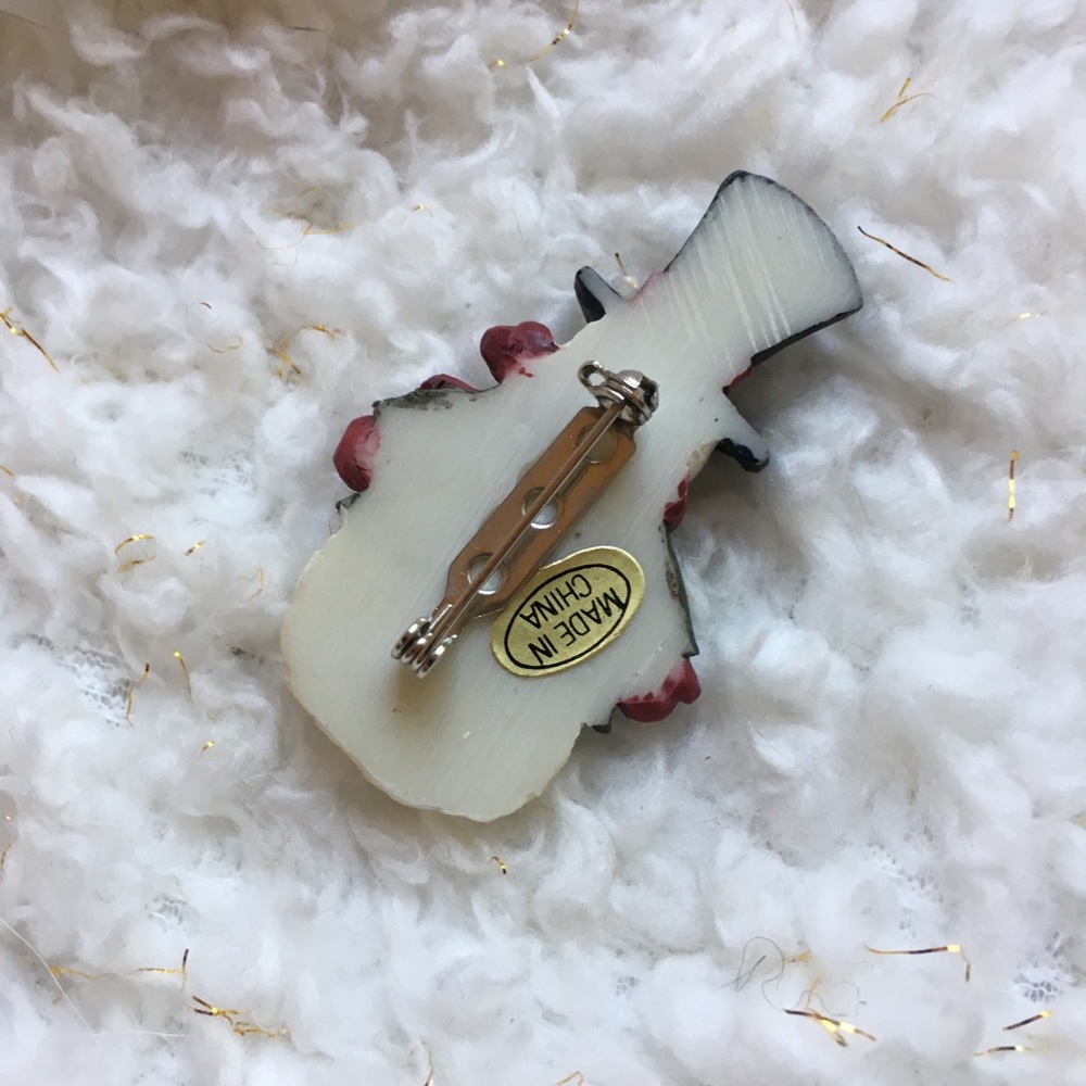 Hand-Painted Polyresin Snowman Pin - Picture 4 of 6